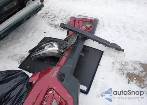 2019 Subaru Forester Premium z USA, uszkodzony, nr VIN JF2SKAEC8KH583550